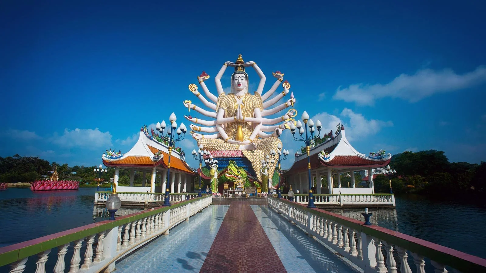 Buddhist Temple in Koh Samui